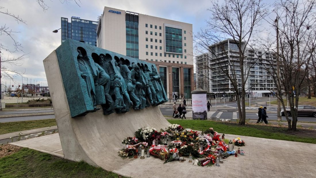 pomnik Wypędzonych Wielkopolan, Poznań, proj. Karol Badyna
