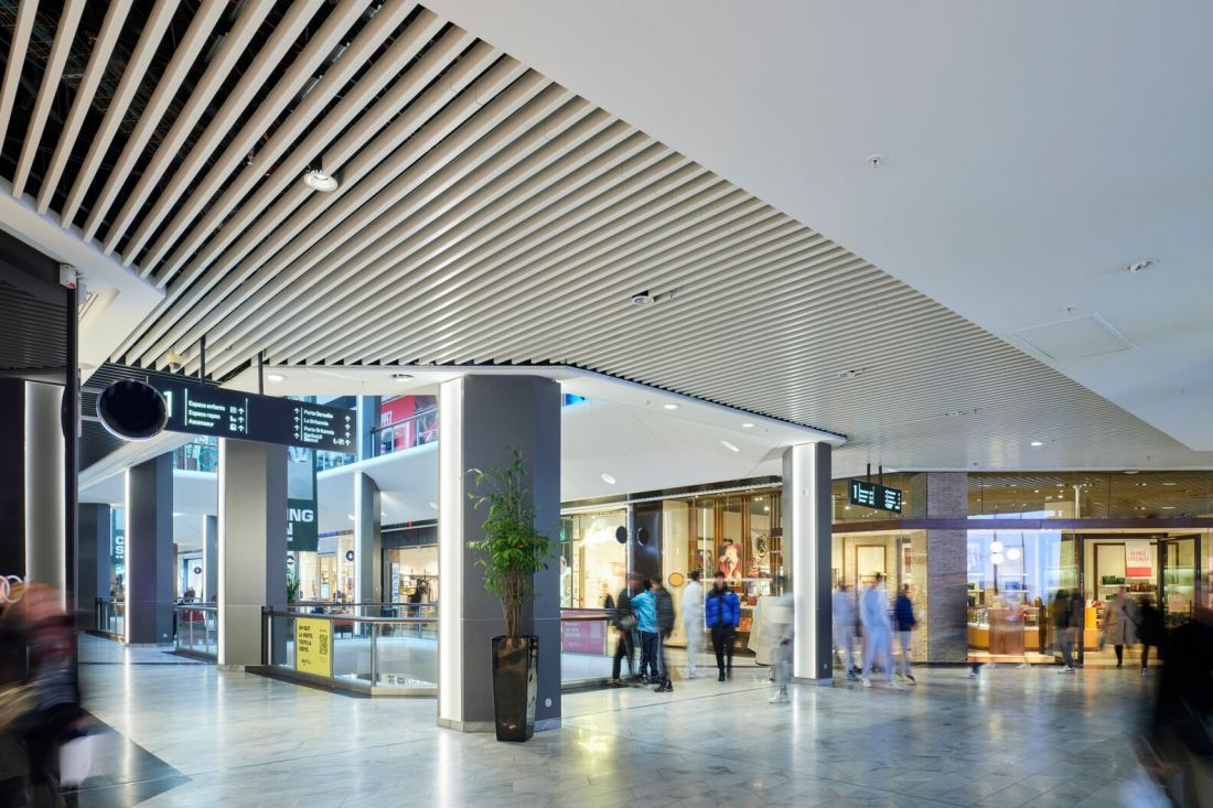 System Tavola™ Closed Baffle, Centrum handlowe Westfield La Part-Dieu, Lyon, Francja