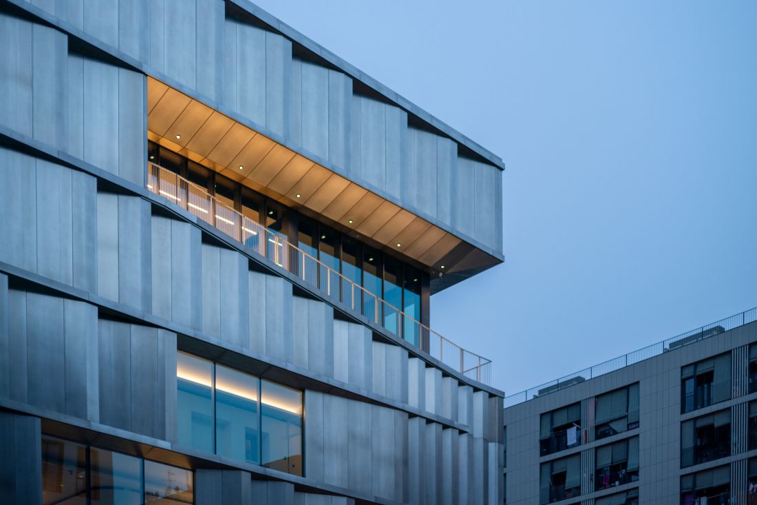 Kampus LCI Education w dzielnicy Poblenou w Barcelonie
