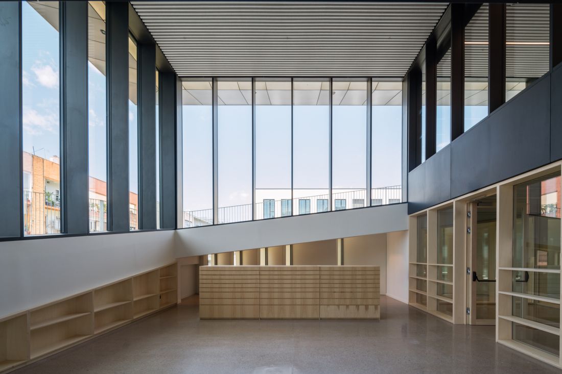 Kampus LCI Education w dzielnicy Poblenou w Barcelonie - widok wnętrza