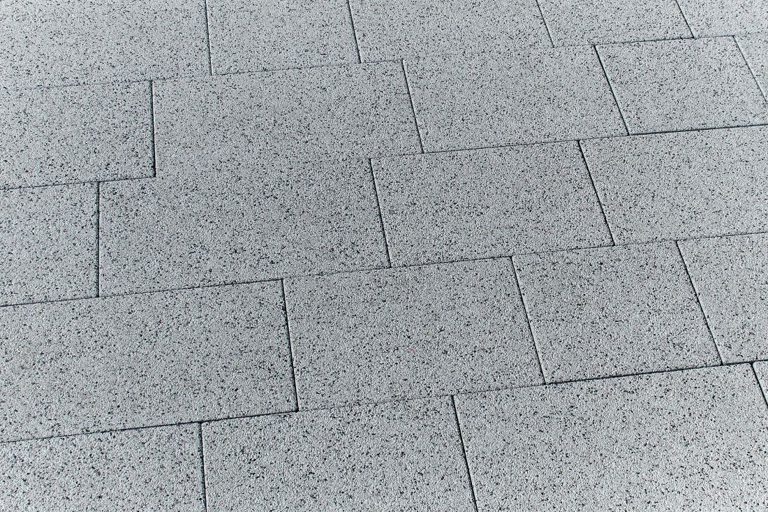 Patio płukany biel alpejska