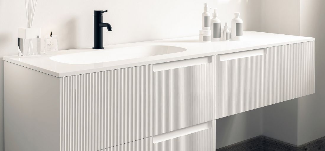 SOLID SURFACE