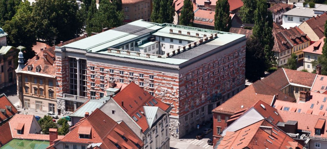 Budynek Biblioteki Narodowej i Uniwesyteckiej w Lublanie, proj.: Jože Plečnik