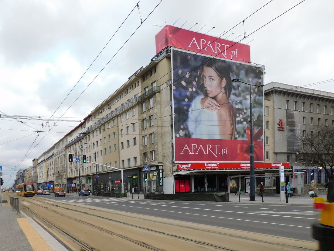 Billboard na kamienicach przy Al. Jerozolimskich