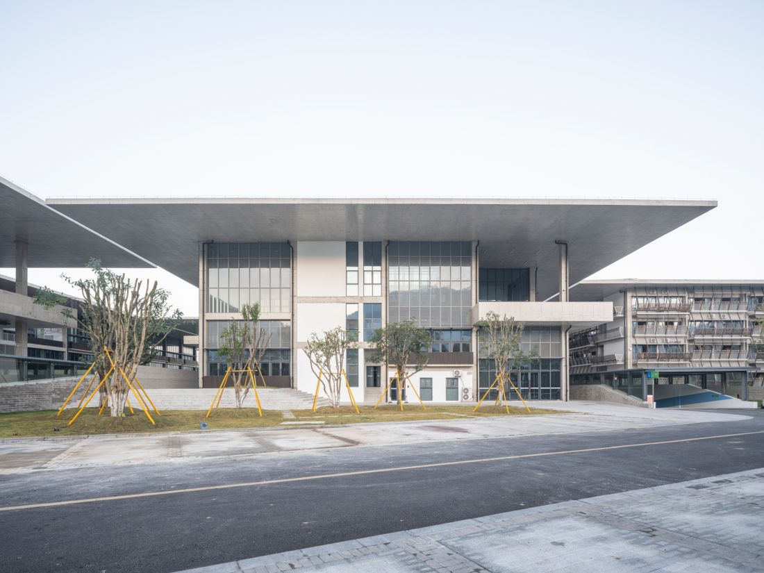 Centrum Wymiany Międzynarodowej Uniwersytetu Medycznego w Wenzhou - widok na bibliotekę
