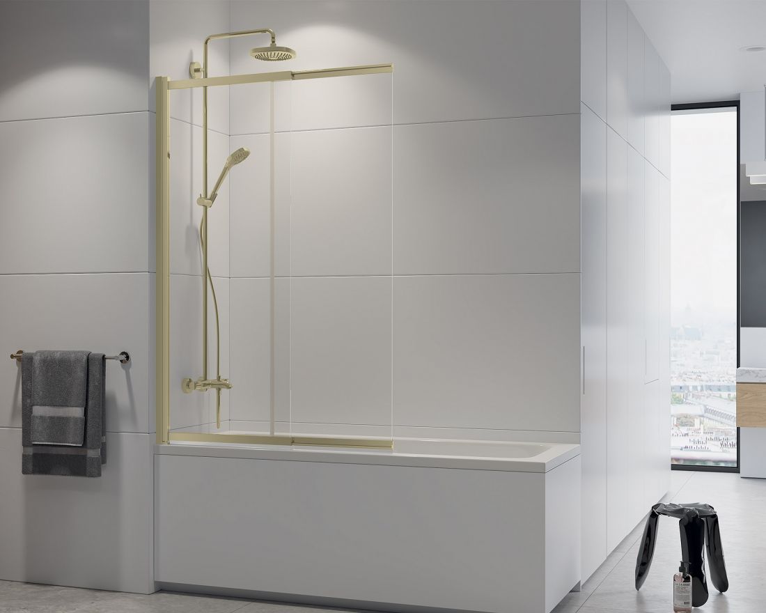 Parawany wannowe są również dostępne w ofercie New Trendy – na zdjęciu parawan przesuwno-składany Sensi Light Gold