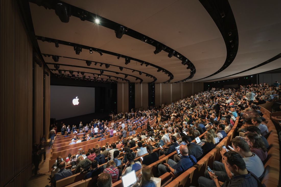 Apple Park w Cupertino w Kalifornii - teatr Steve”a Jobsa