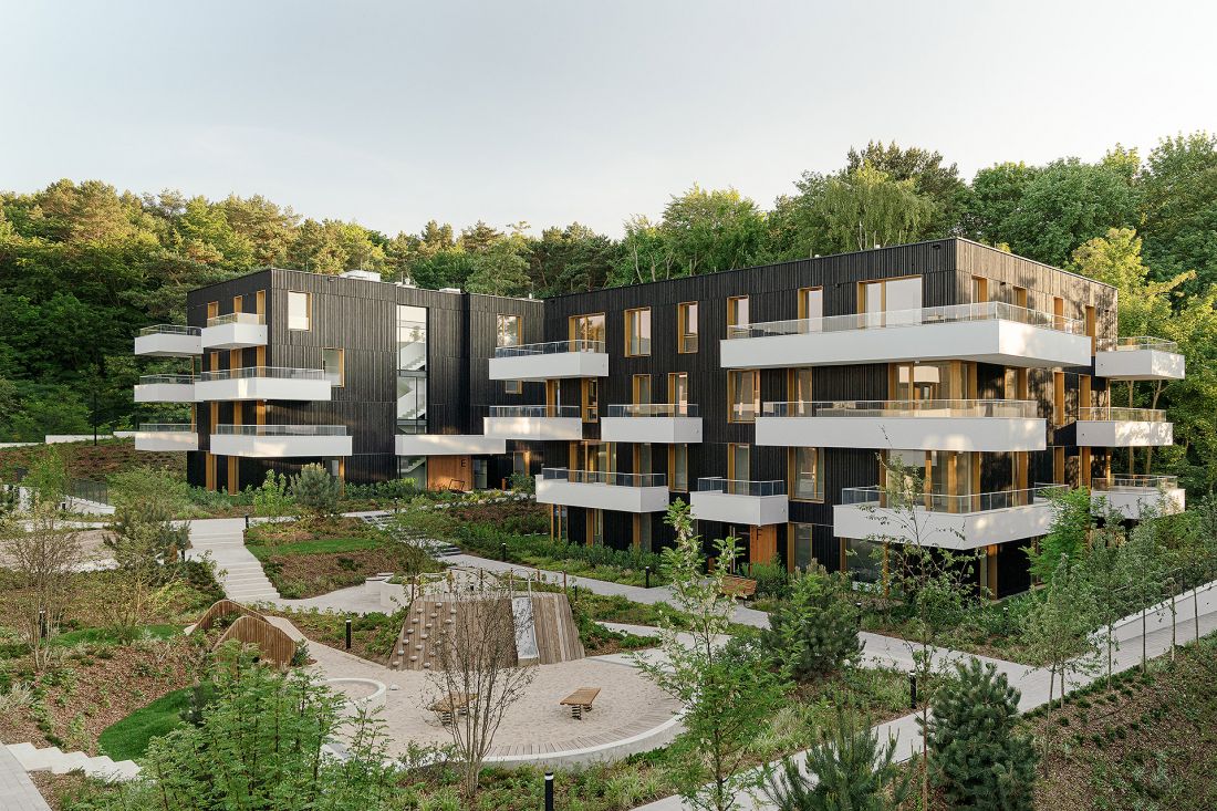 arch. POTE Architekci / inwestycja: Smolna (Invest Komfort) /  fot. Tom Kurek / produkt: SILESIA-2 (+NRO)