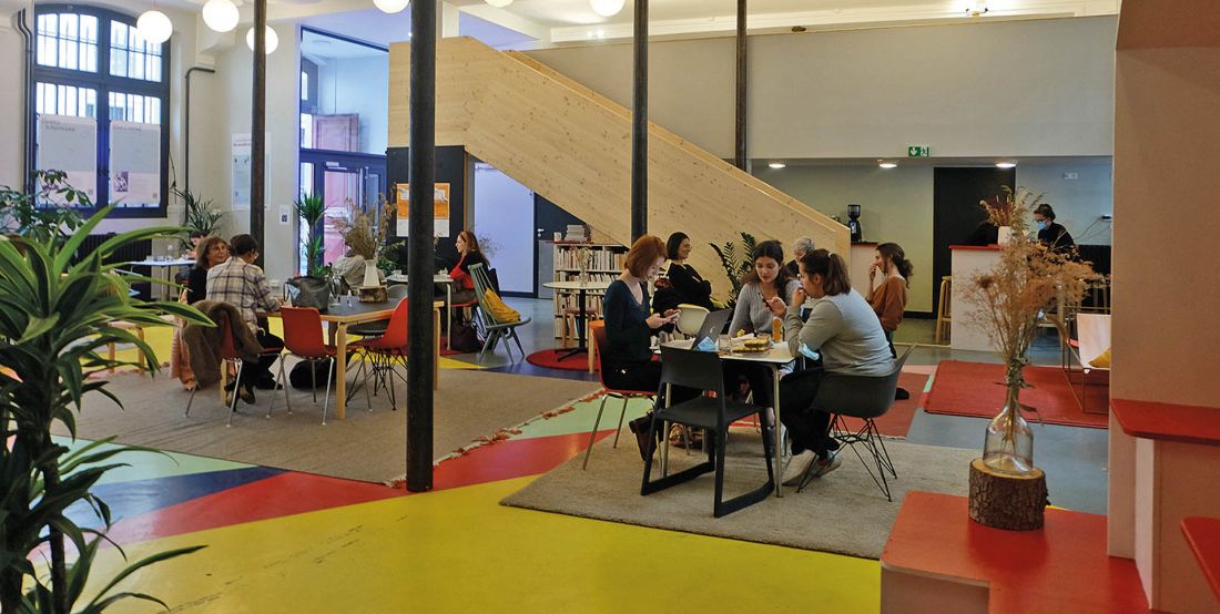 Cité Audacieuse, „Tiers-lieu” (ang. The Third Place), trzecie miejsce życia po domu i pracy w przerobionej starej szkole w centrum Paryża