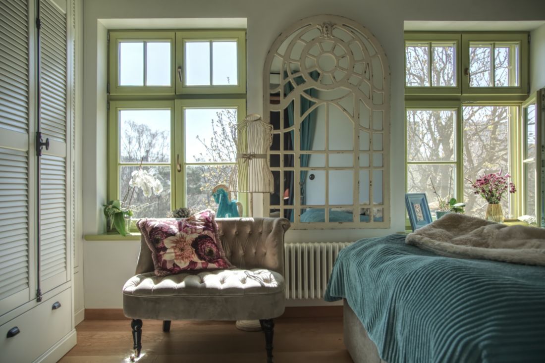 Dodatki w stylu shabby chic nadają przestrzeni romantycznego charakteru