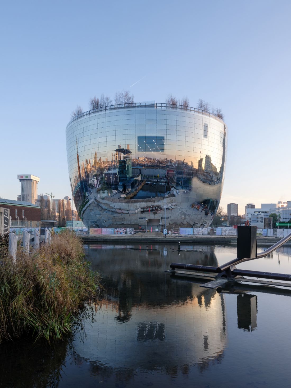 Magazyn kolekcji dzieł sztuki Muzeum Boijmans Van Beuningen w Rotterdamie