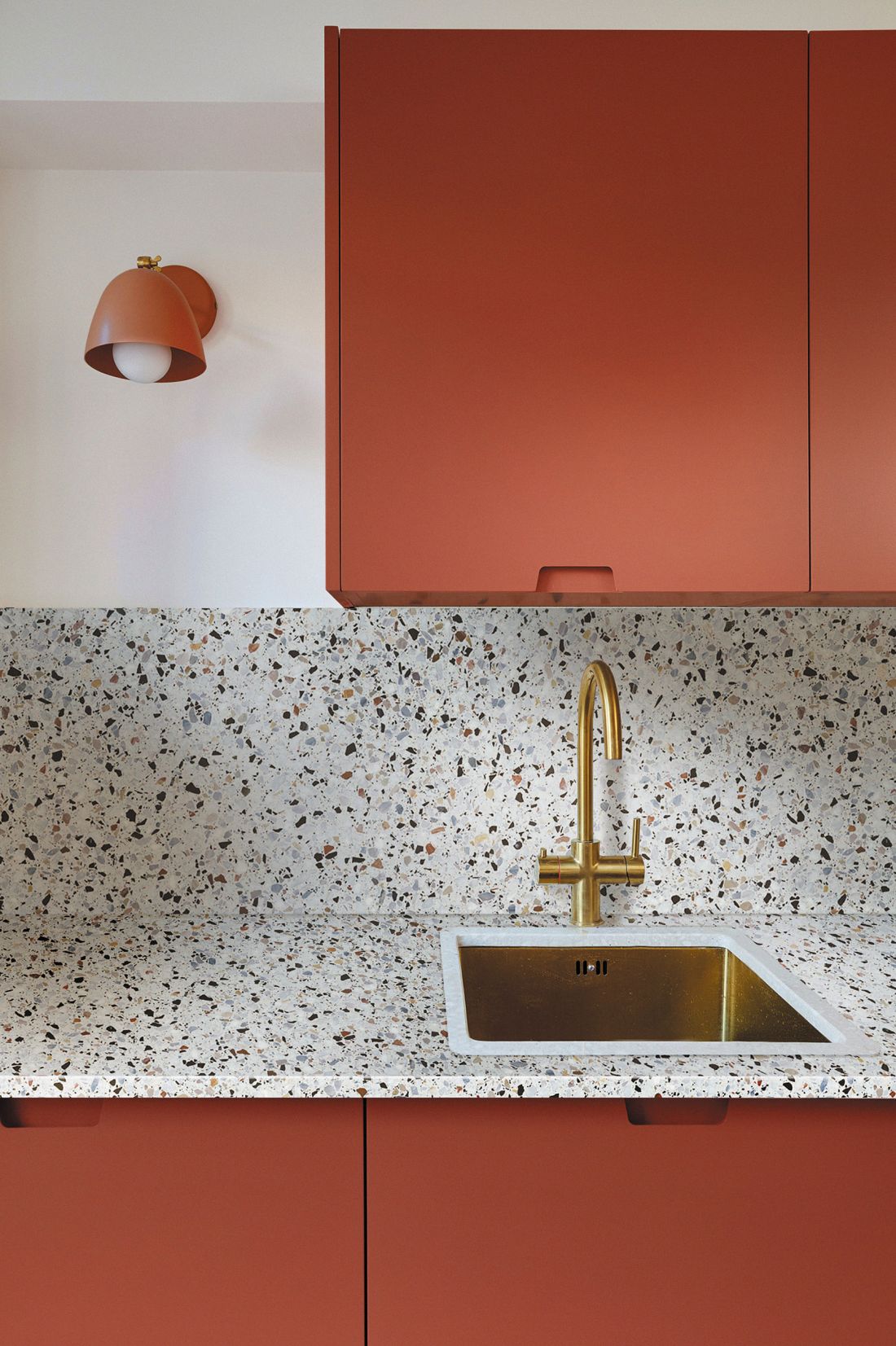 Blat UltraFit i ścianka Terazzo Colore PK9020, płyta laminowana Ceglany PU2402