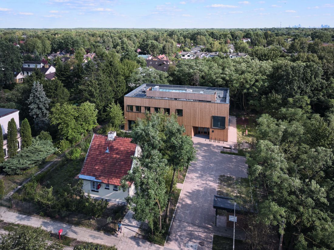 biblioteka w Choszczówce (proj.: Ambient)