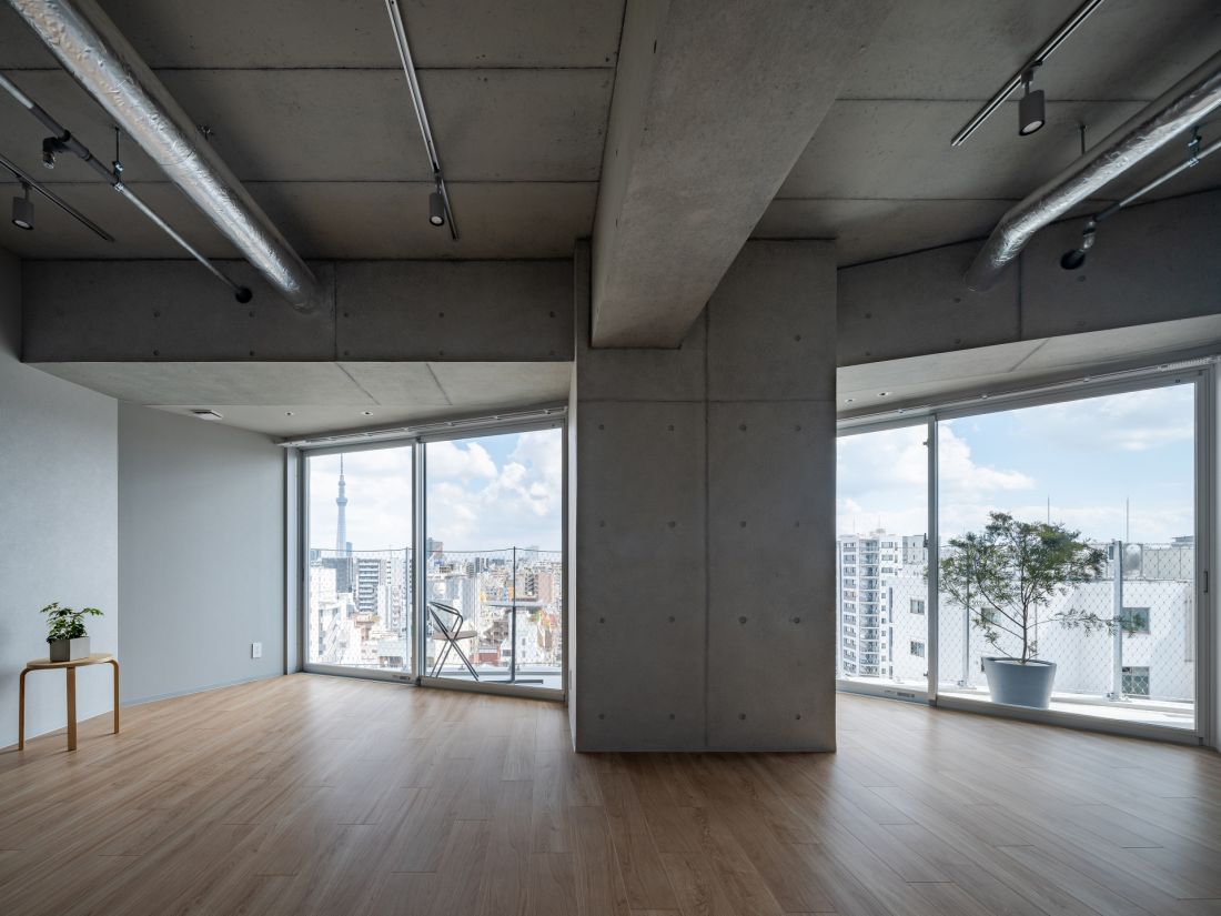 Kompleks apartamentów TOPAZ Shinokachimachi w Tokio - widok wnętrza 
