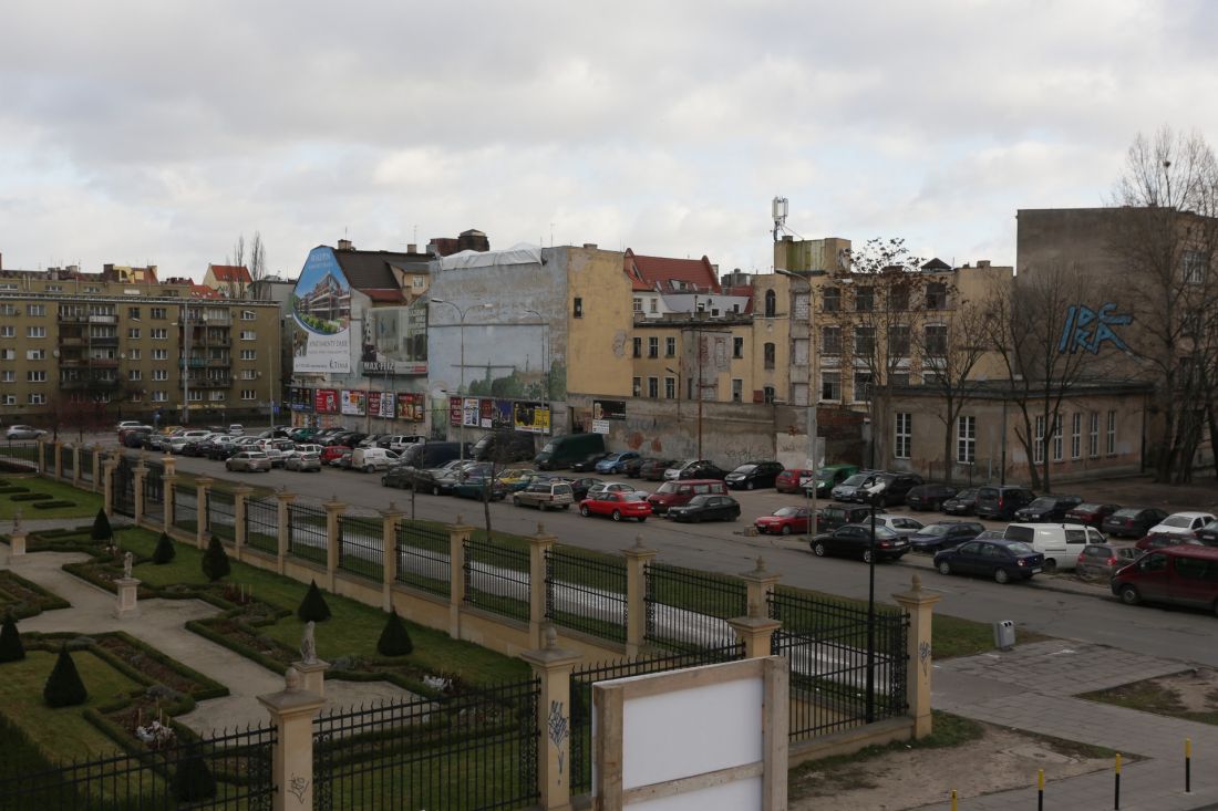 Zabudowa ulicy Zamkowej w 2013 roku. Od tego czasu niewiele się zmieniło...