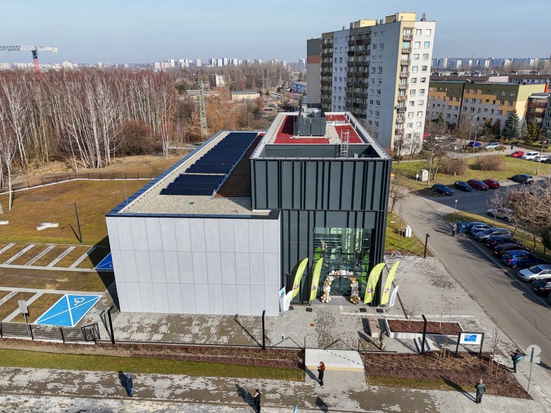 Dom kultury z boku