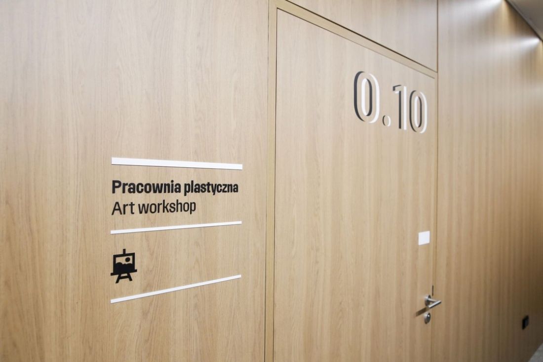 Wykończenie wnętrz oraz komunikacja wizualna