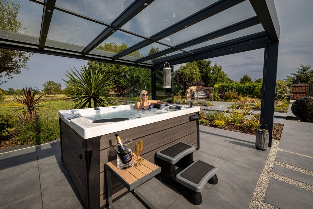Do zainstalowania jacuzzi potrzebujemy stabilnego i dobrze przygotowanego podłoża