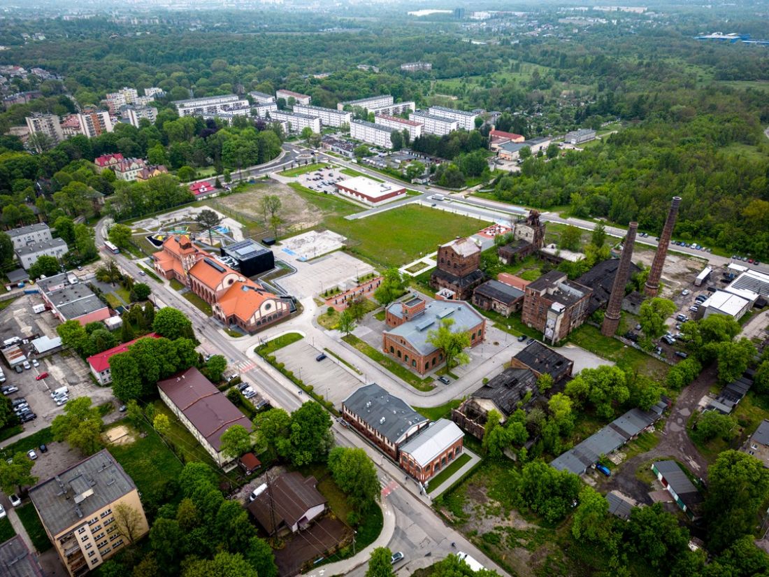 Widok na teren KWK Saturn, po przebudowie Cechowni