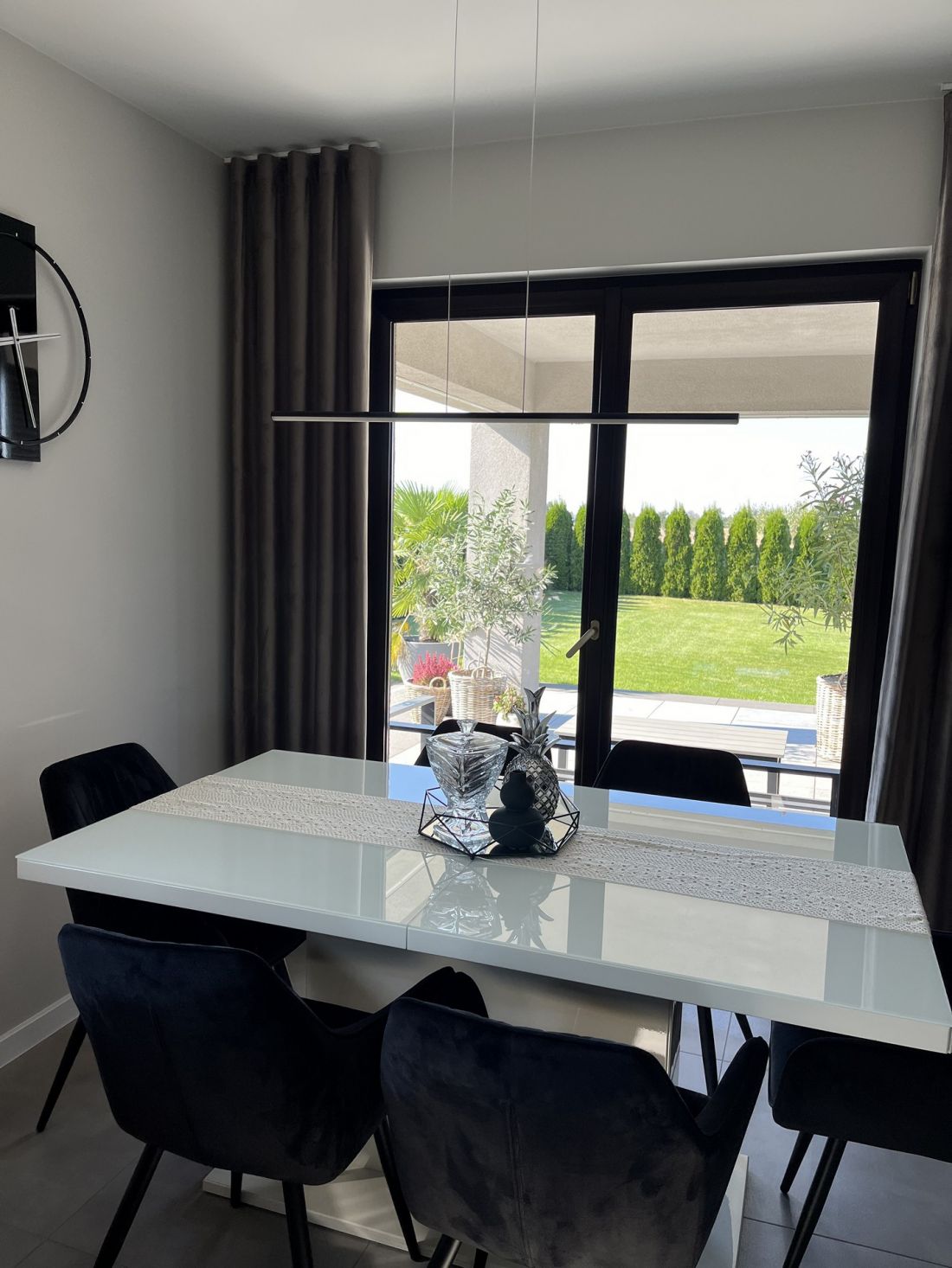 Nowoczesna lampa wisząca Led Line No.1 100 cm w kolorze czarnym