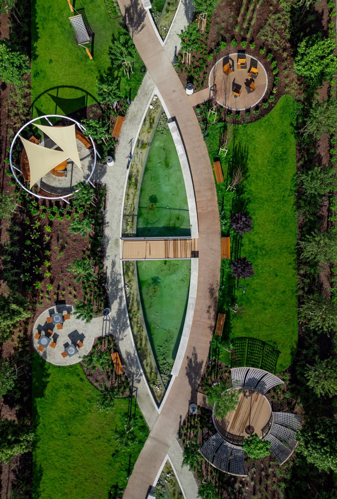 Park Oś Królewska w Miasteczku Wilanów