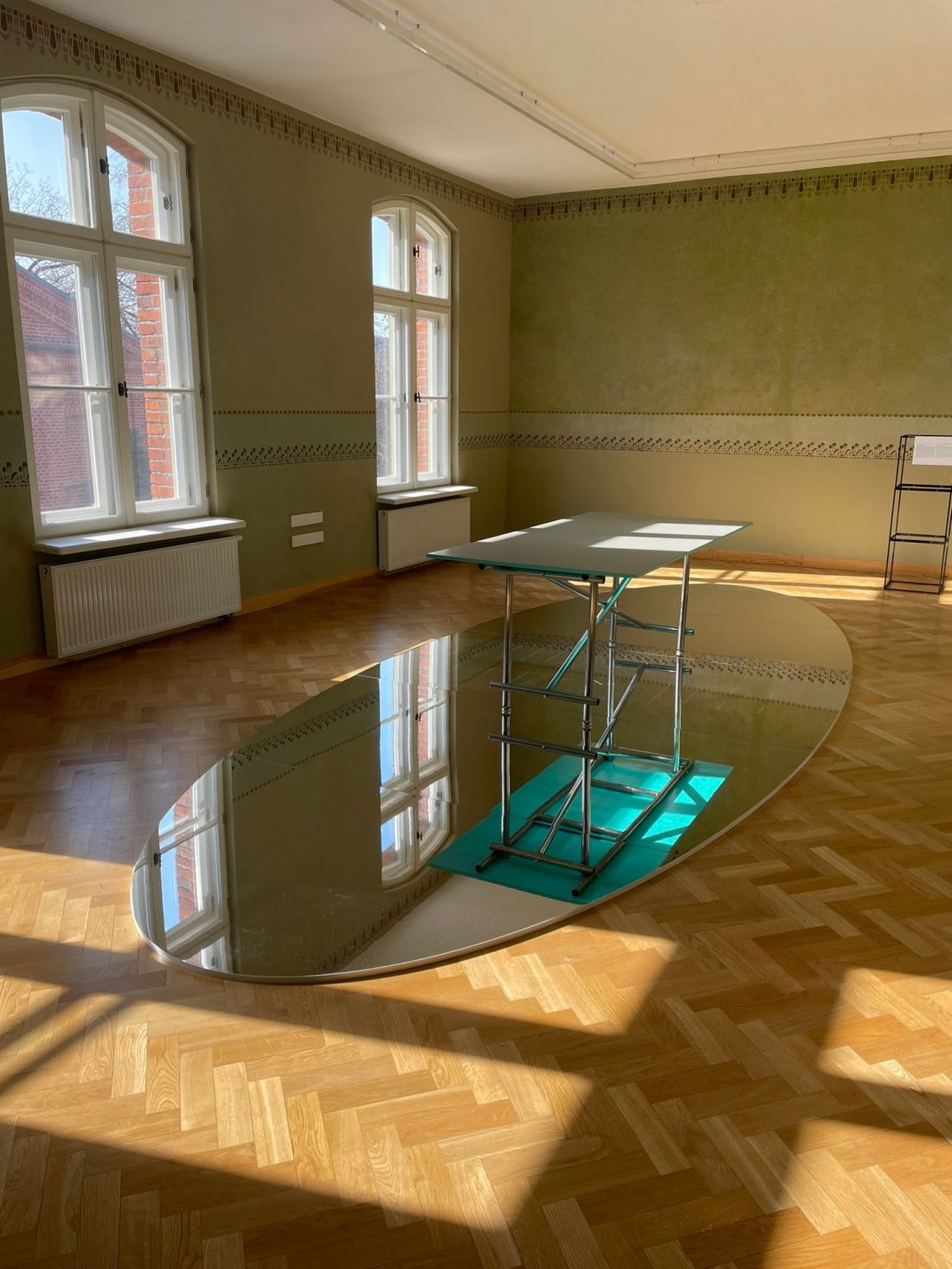 proj.: Szymon Hanczar i Przemek Słowik - wystawa Design/Przestrzeń/Technologie