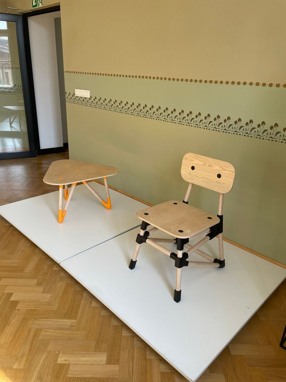 proj.: Piotr Kuczkowski - wystawa Design/Przestrzeń/Technologie