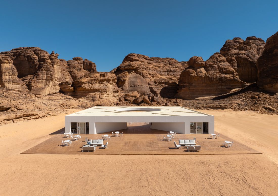Centrum dla zwiedzających w Al-Ula w Arabii Saudyjskiej powstał w ramach Desert X - międzynarodowej wystawy sztuki współczesnej 