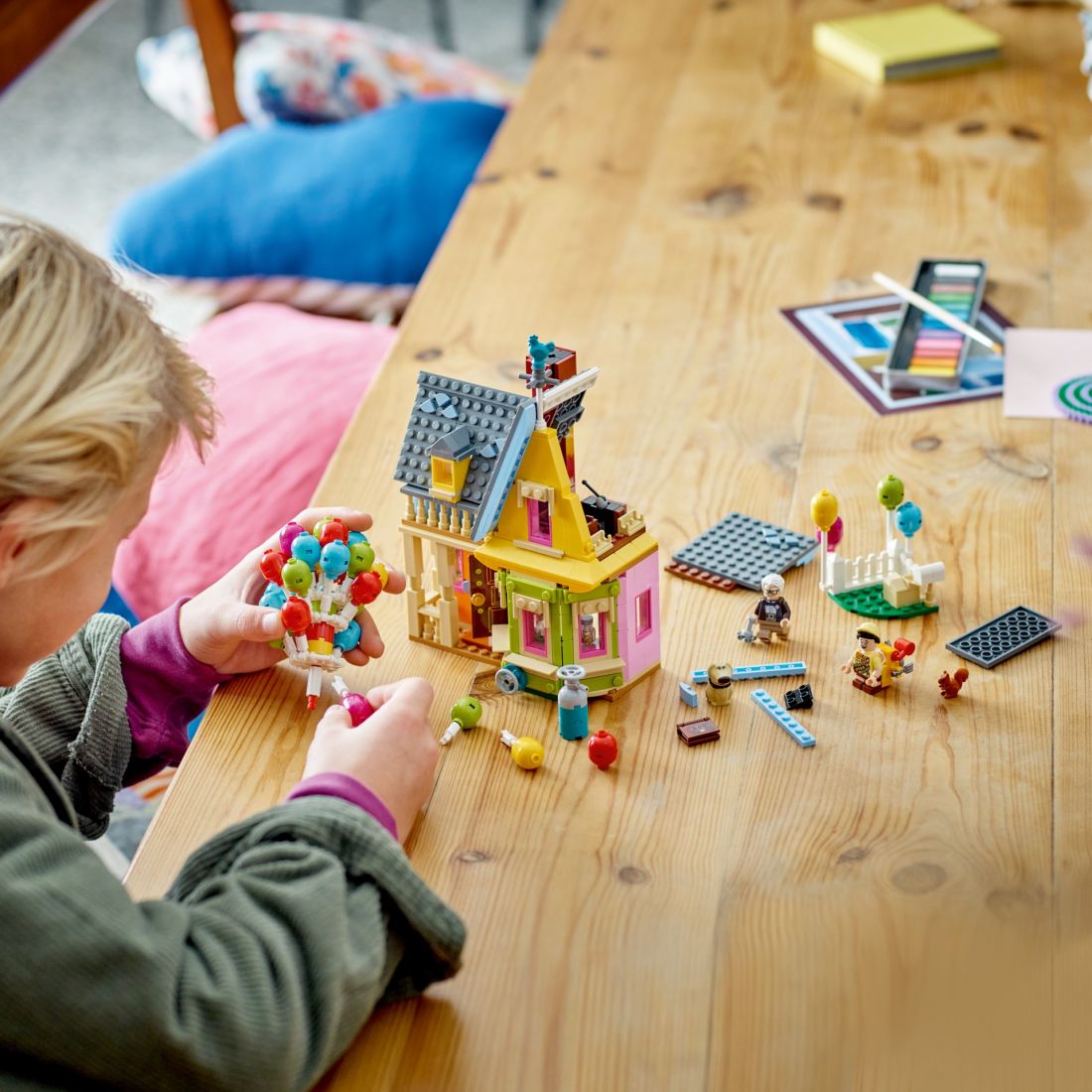 Za pomocą zestawu LEGO możesz odtworzyć kultową scenografię z filmu „Odlot”