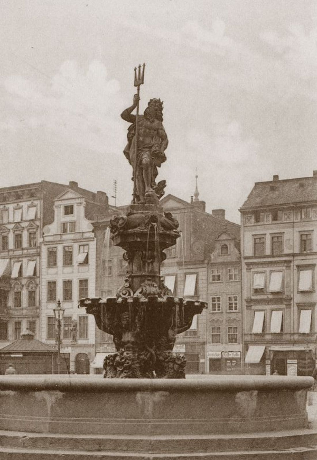 Fontanna Neptuna we Wrocławiu