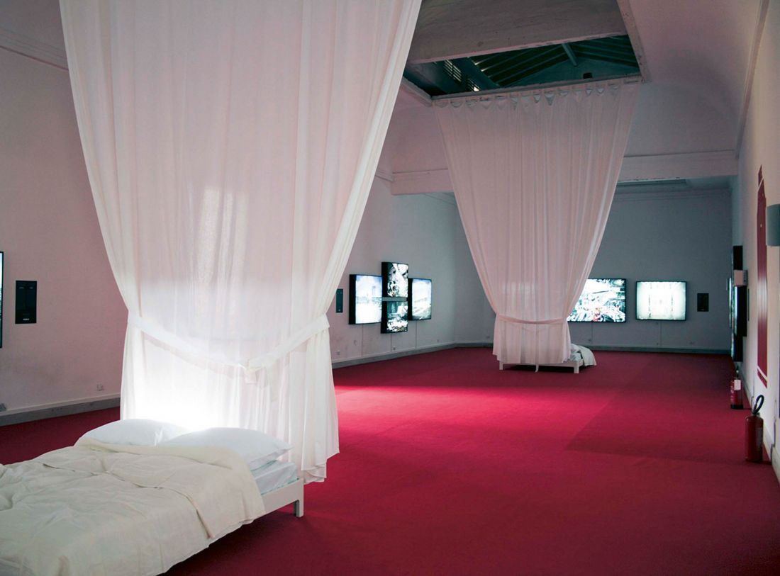 Złoty Lew 2008: „Hotel Polonia. Budynków życie po życiu”