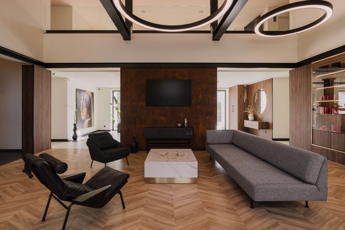 przestronne lobby