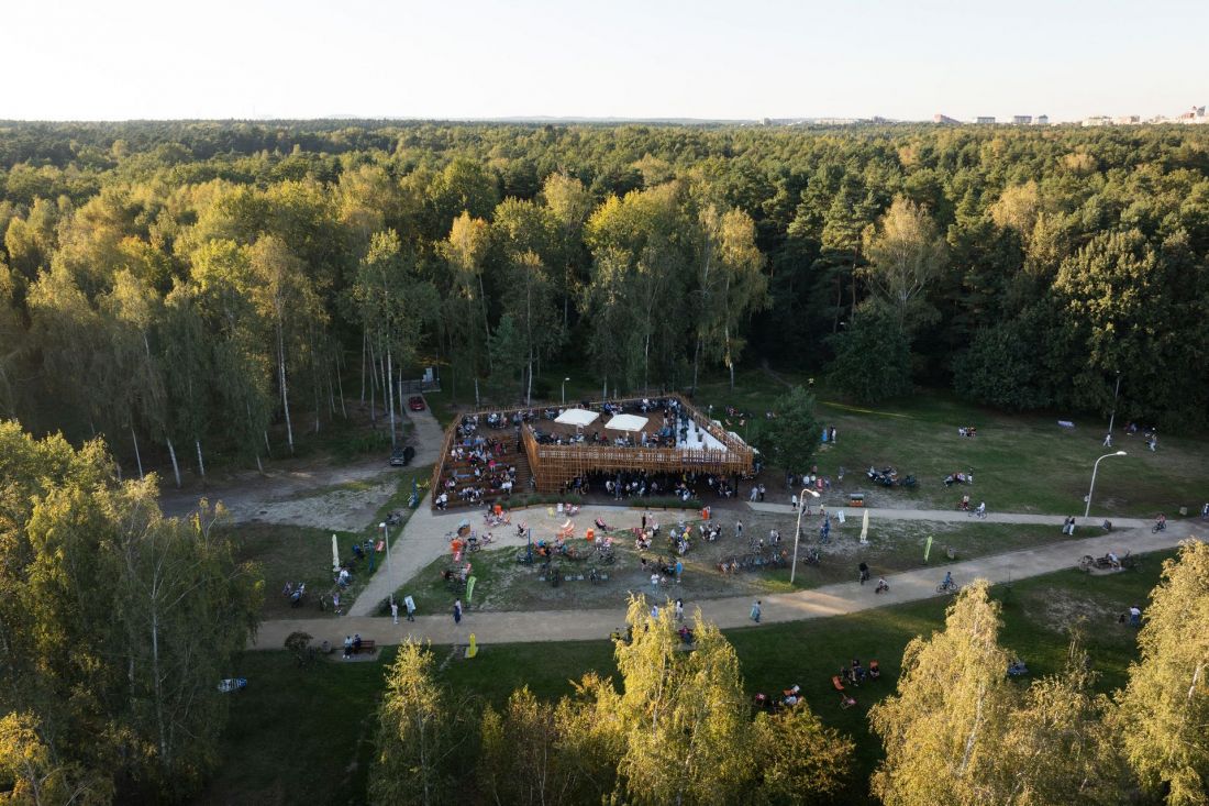 Pawilon „Dzika” nad Jeziorem Paprocańskim