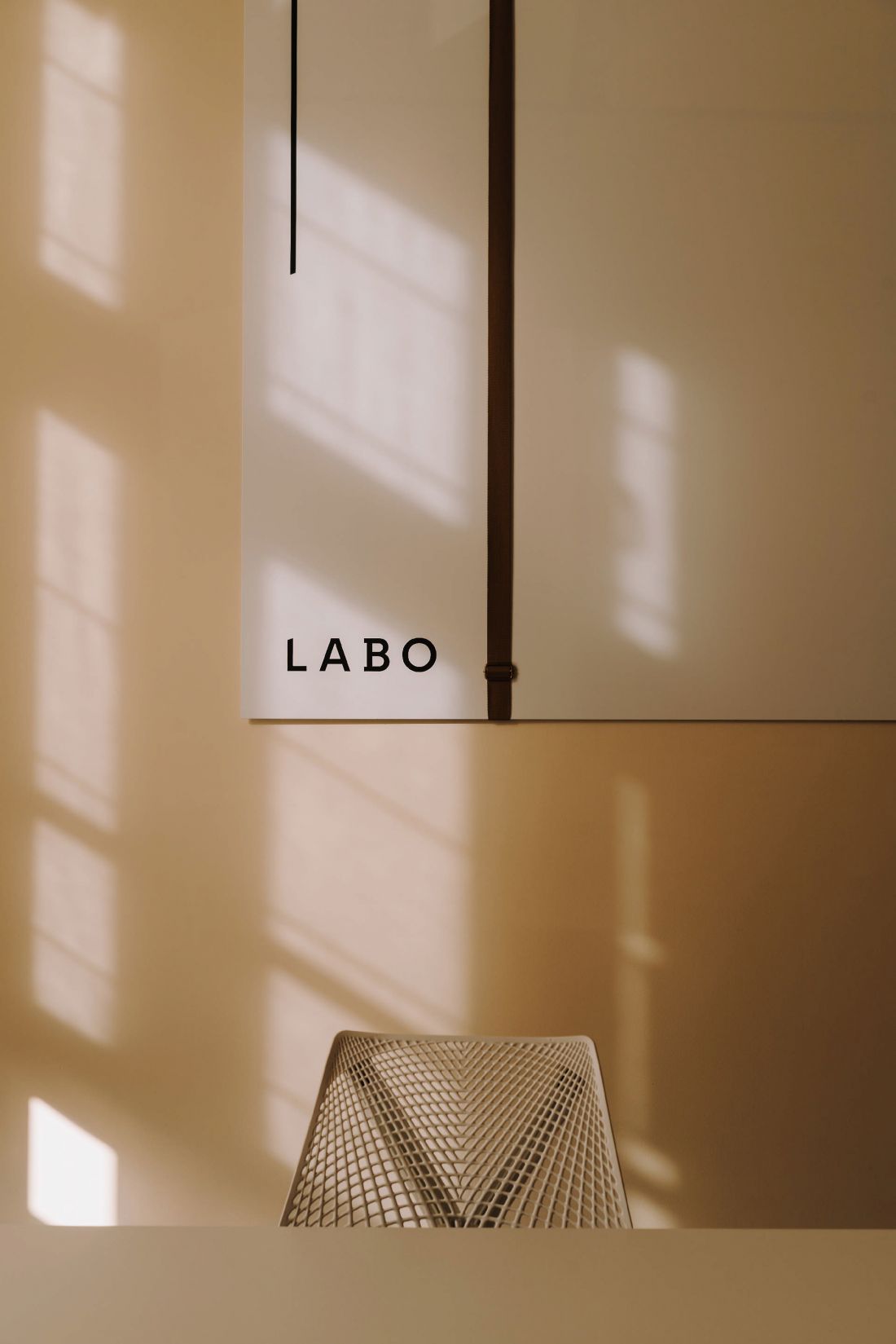 za identyfikację wizualną LABO odpowiedzialny jest zespół z HART Studio