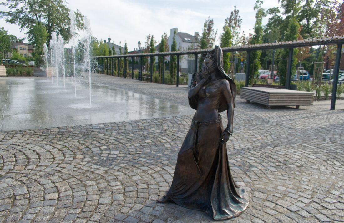 Jak wygląda Stary Rynek w Pabianicach rok po zakończeniu rewitalizacji?