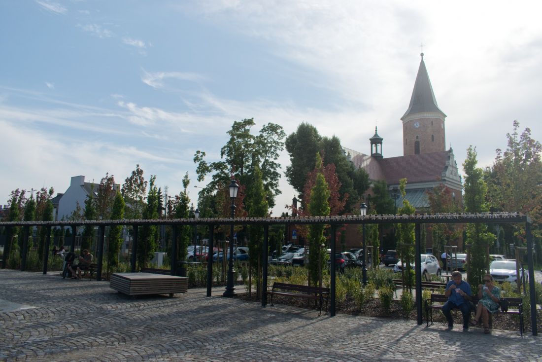 Jak wygląda Stary Rynek w Pabianicach rok po zakończeniu rewitalizacji?