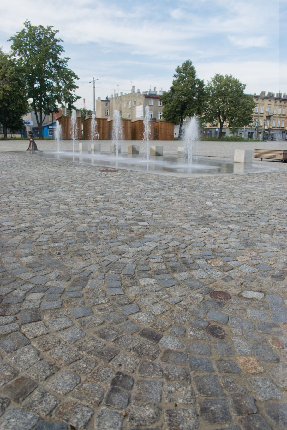 Jak wygląda Stary Rynek w Pabianicach rok po zakończeniu rewitalizacji?