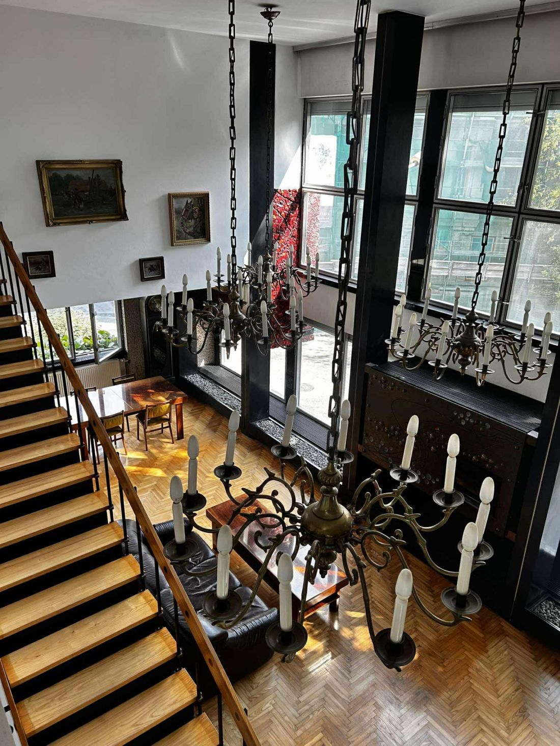 Willa Książków – widok na salon