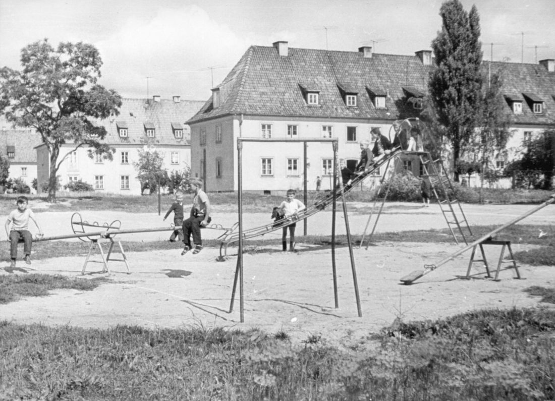 Osiedle Bloki w Ciechanowie (wcześniej Gartenvorstadt Zichenau), lata 50. XX wieku