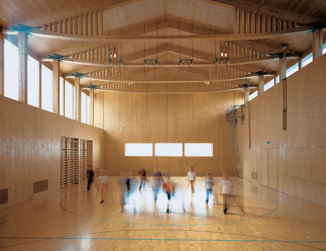 sala sportowo-wielofunkcyjna przy szkole w przysiółku Vrin-Cons