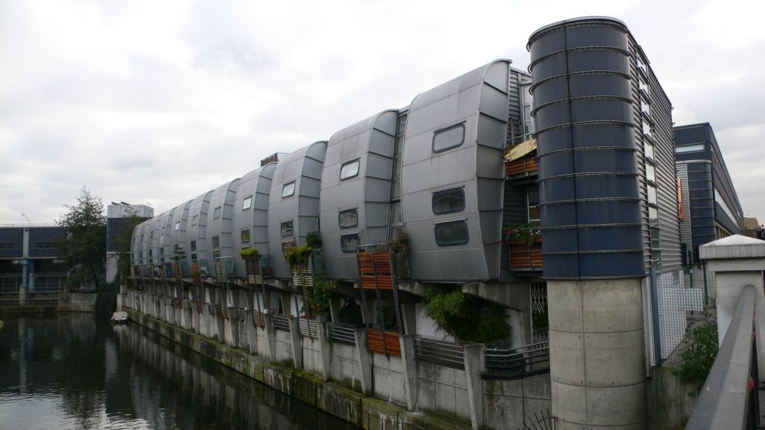 Grand Union Walk Housing w Camden Town