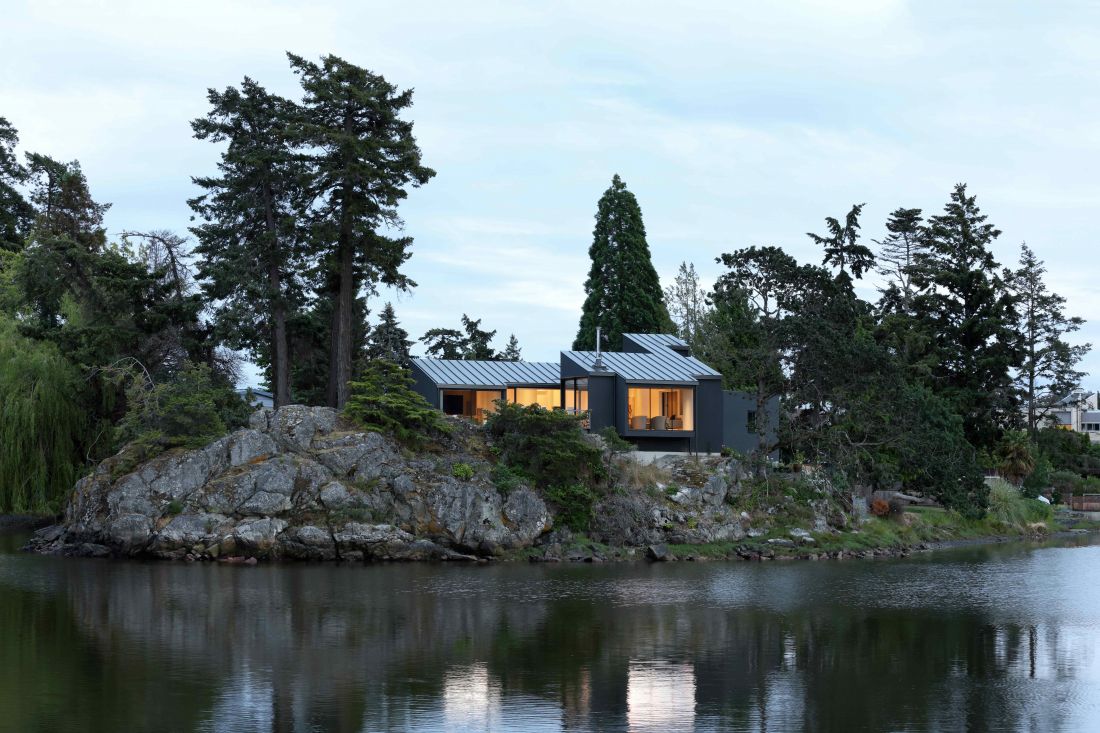 Shoreline House