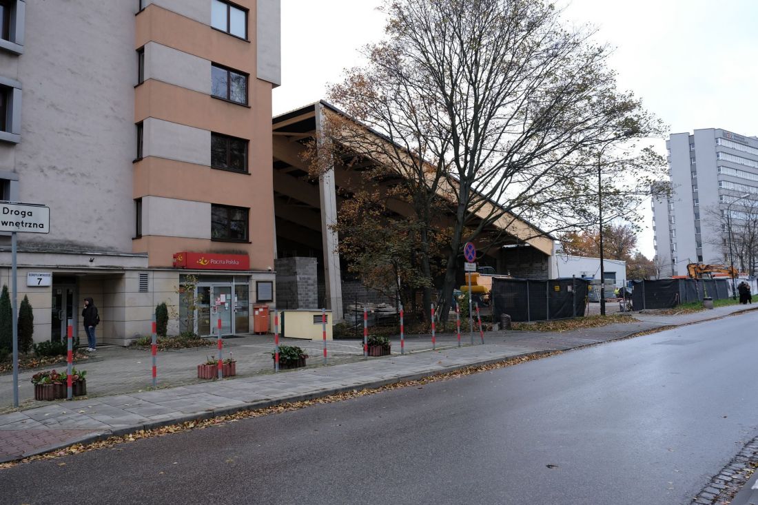 Lodowa Arena powstaje przed oknami mieszkań w bloku przy ulicy Kordylewskiego