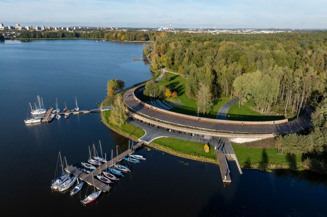 Marina - przystań żeglarska nad Jeziorem Paprocańskim w Tychach