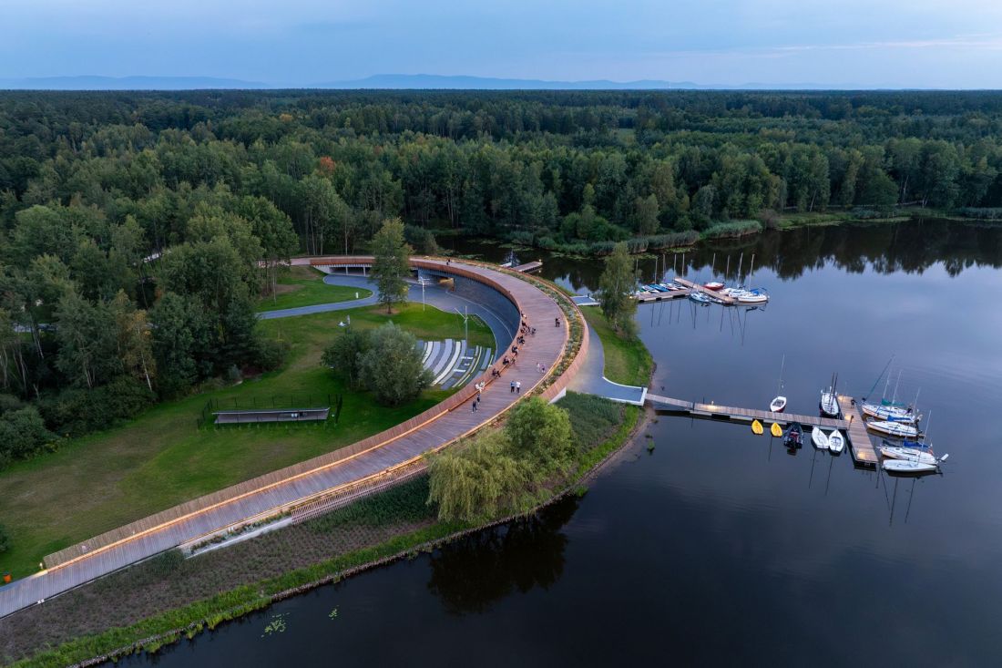 Marina - przystań żeglarska nad Jeziorem Paprocańskim w Tychach