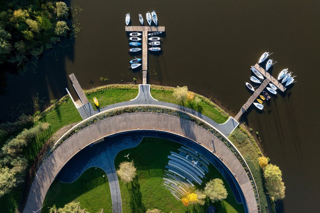 Marina - przystań żeglarska nad Jeziorem Paprocańskim w Tychach