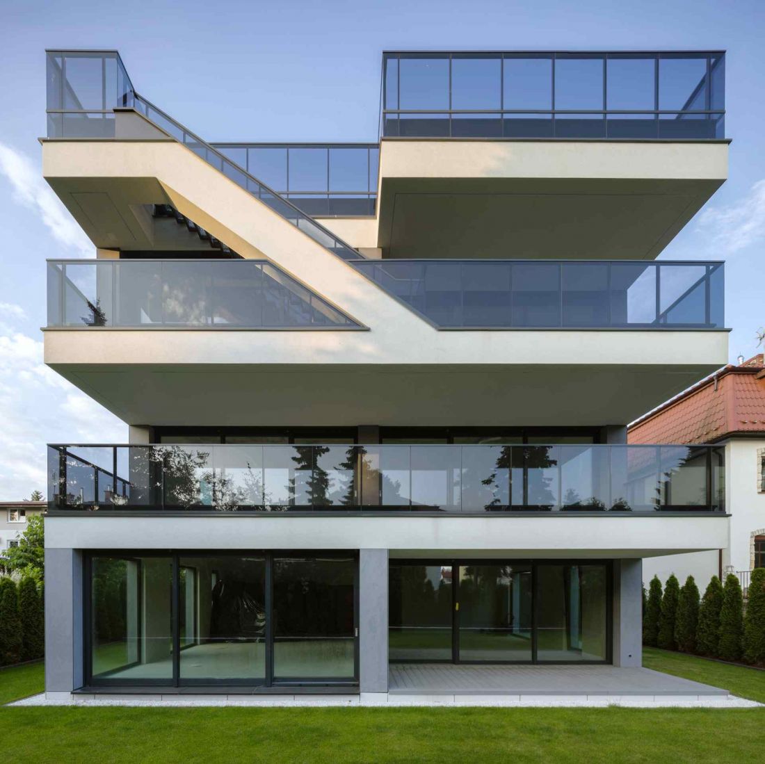 „ONE 7 Willa” w Warszawie