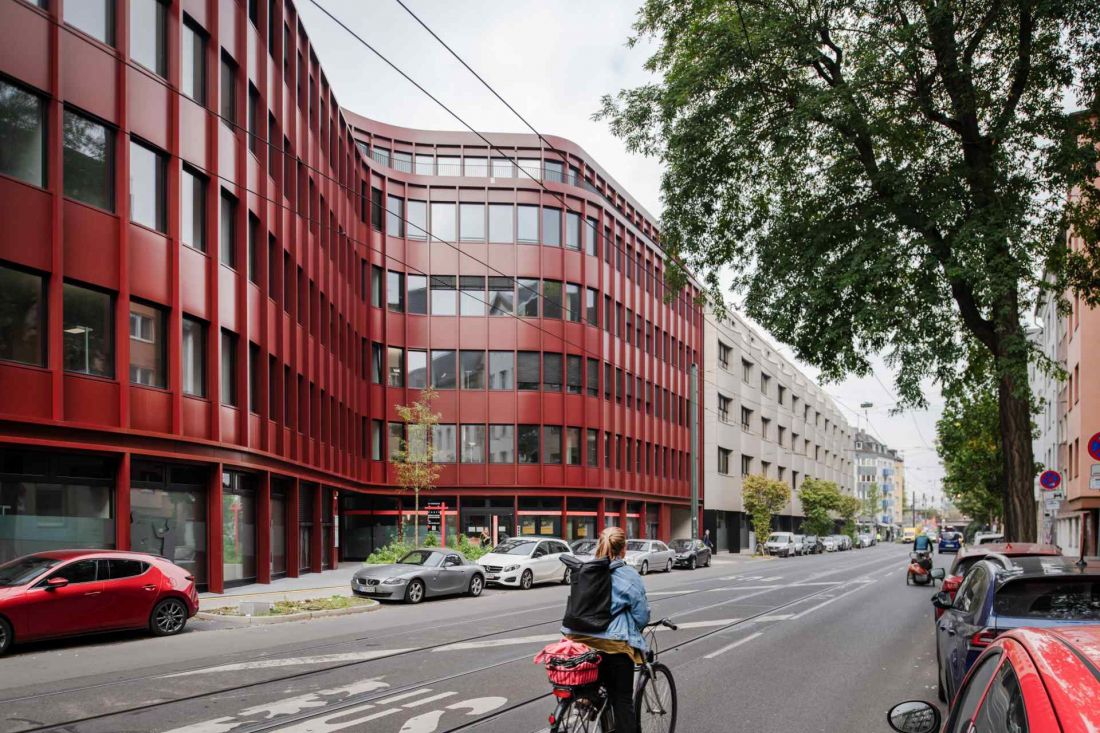 Biurowiec Curve X w Düsseldorfie