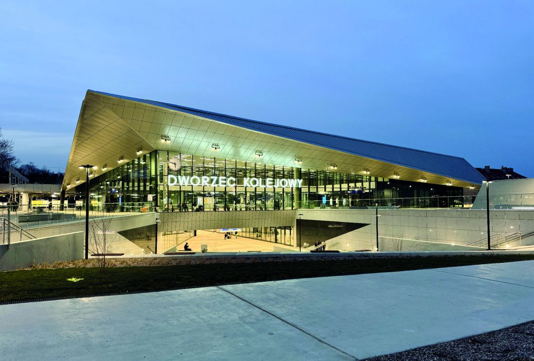 nowy budynek Stacji Olsztyn Główny projektu DWAA Architekci to obiekt o dynamicznej bryle