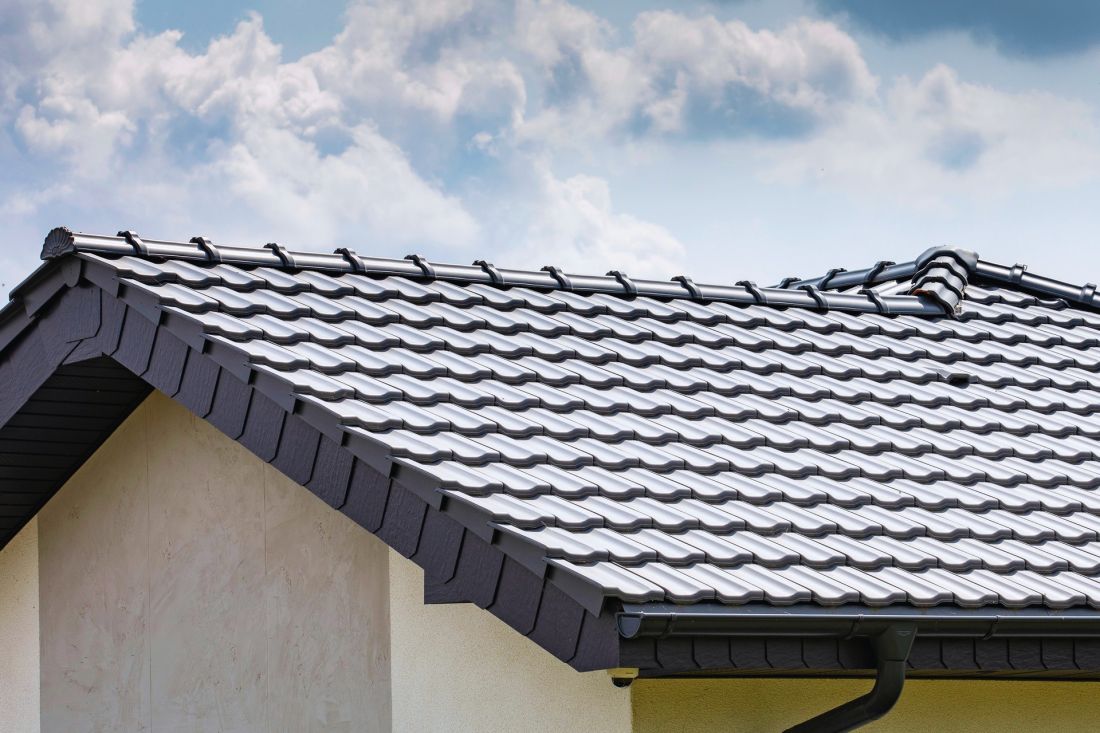 Dachówka ceramiczna Braas Topas 13V, kolor antracytowy